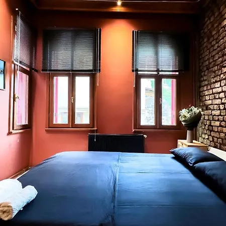 Dream House Apartment *