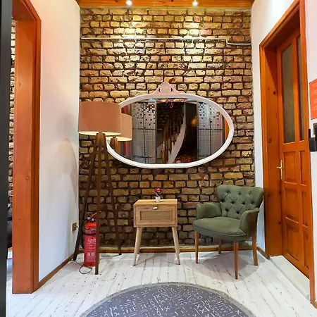 Dream House 公寓 *
